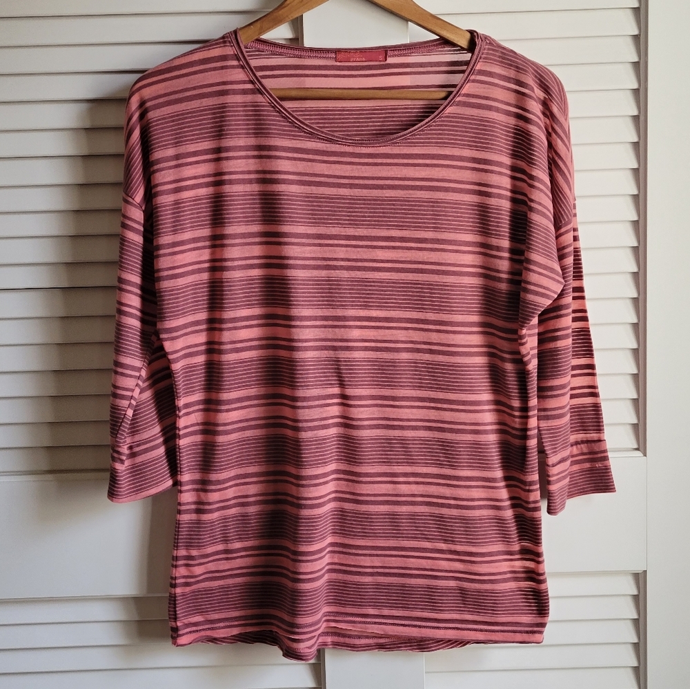PRANA Semi Sheer Lightweight Tee Small